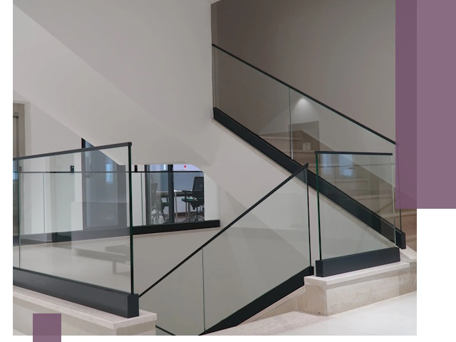 Стеклянные перила премиум-класса с установкой в Сатке