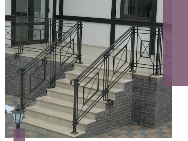 Перила для крыльца в Сатке — монтаж, изготовление и установка