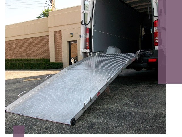 Мобильные пандусы в Сатке — производство, монтаж и аренда