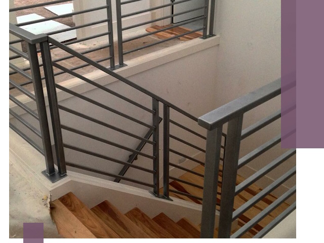 Изготовление поручней из металла и дерева в Сатке